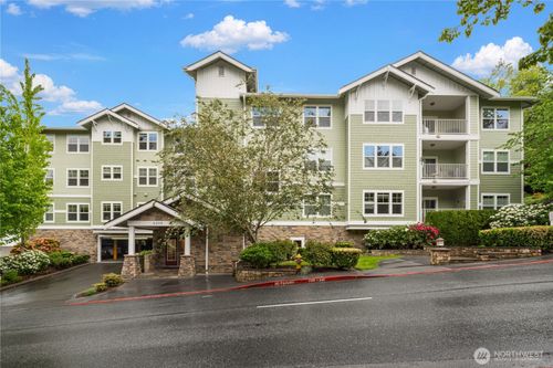 302-4406 Providence Point Pl Se, Issaquah, WA, 98029-6823 | Card Image
