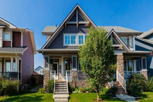 204 Vista Drive, Crossfield, AB, T0M0S0 | Card Image