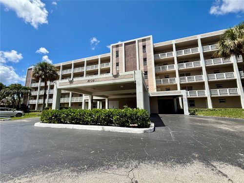 apt-116-8735 Ramblewood Dr, Coral Springs, FL, 33071-7170 | Card Image
