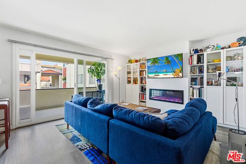 unit-210-5674 Windsor Way, Culver City, CA, 90230-6755 | Card Image