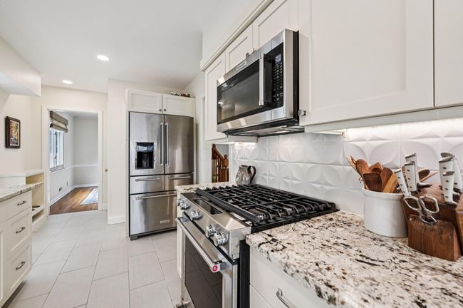 1537 Barrington Rd, House other with 4 bedrooms, 3 bathrooms and null parking in Upper Arlington OH | Image 16