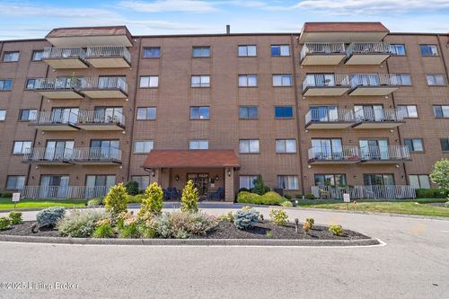 320-3030 Breckenridge Ln, Louisville, KY, 40220-2181 | Card Image