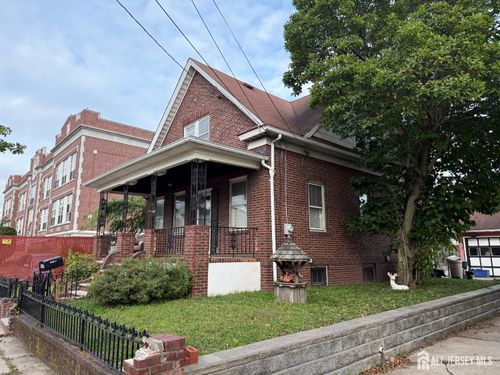 90 Pershing Ave, Carteret, NJ, 07008-2561 | Card Image