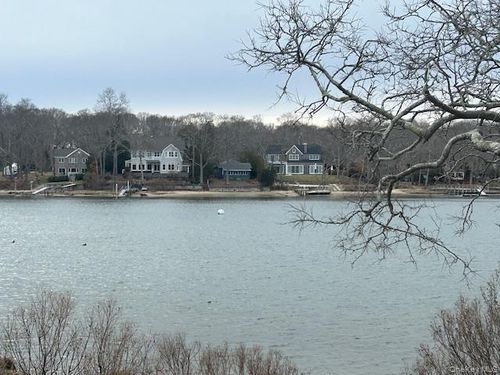 2810 Beebe Dr, Cutchogue, NY, 11935-2139 | Card Image