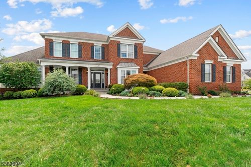 5 Erin Pl, Flemington, NJ, 08822-6514 | Card Image