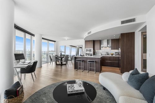 2717-89 Nelson St, Vancouver, BC, V6Z0E7 | Card Image