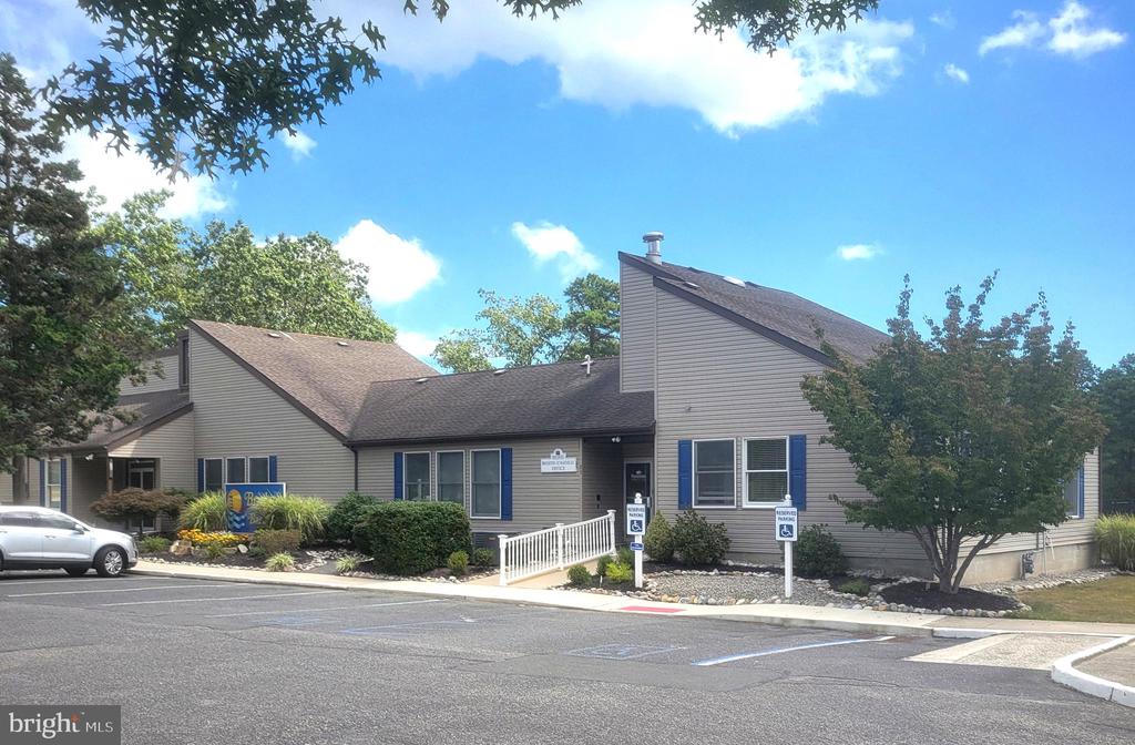 Residential in BARNEGAT 3
