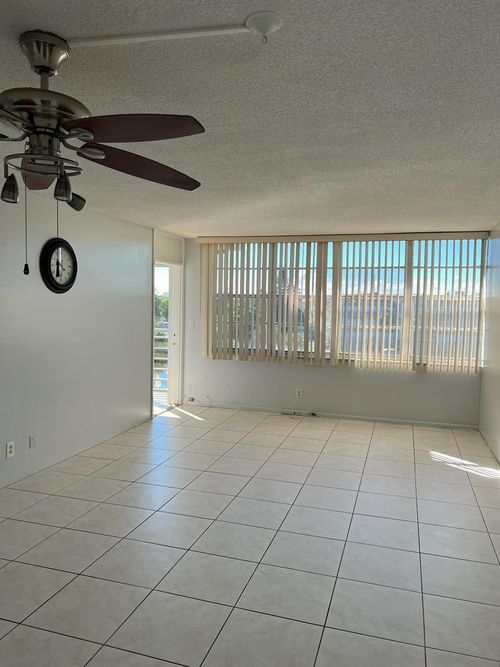 apt-408-2731 Taft St, Hollywood, FL, 33020-2961 | Card Image