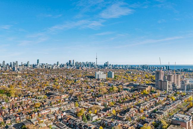 77 Millicent St, Home with 7 bedrooms, 3 bathrooms and null parking in Toronto ON | Image 38