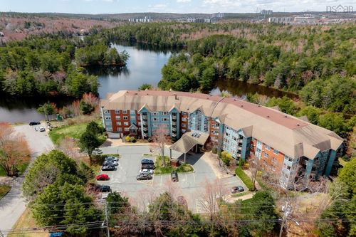 407-2 Lake Dr, Bedford, NS, B4A4H7 | Card Image