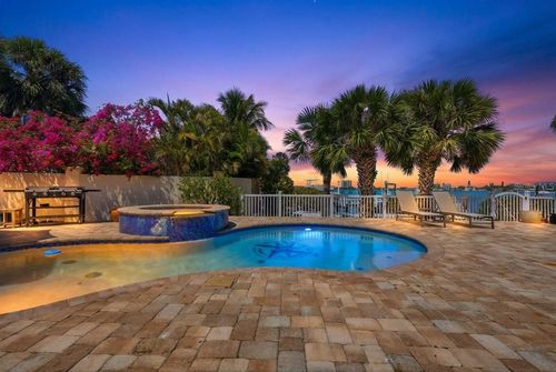 711 64th Ave, St Pete Beach, FL, 33706-2109 | Card Image