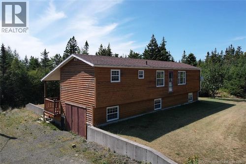 57 Millers Pond Rd, Grand Manan, NB, E5G2G9 | Card Image
