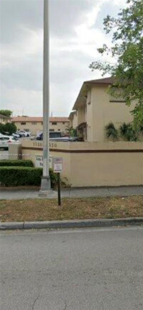 24-46 Hialeah Dr, Miami, FL, 33166 | Card Image