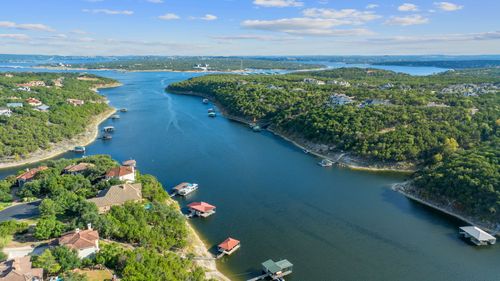 7201 Getaway Dr, Jonestown, TX, 78645-4587 | Card Image