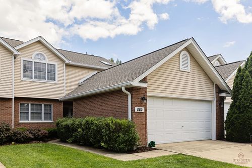 8575 Sandalwood Dr, Darien, IL, 60561-1706 | Card Image