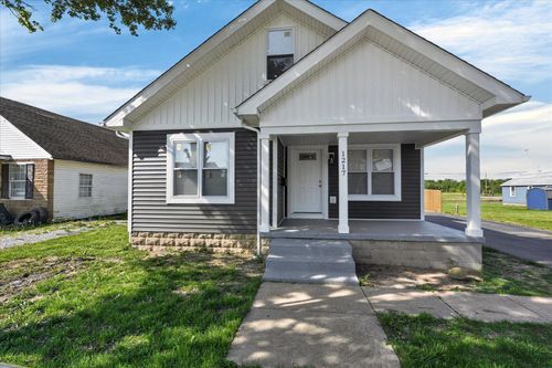 1217 Grace St, Washington Court House, OH, 43160-1141 | Card Image