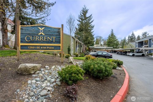 h207-12607 Se 41st Pl, Bellevue, WA, 98006-5254 | Card Image