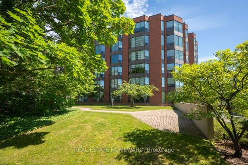 203-2121 Lakeshore Rd, Burlington, ON, L7R1C9 | Card Image