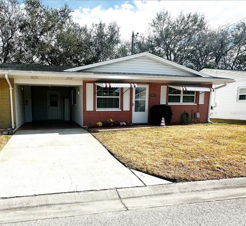 9821 Lily St N, Pinellas Park, FL, 33782-3517 | Card Image