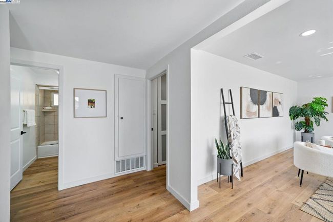 35 San Joaquin Pl, House other with 4 bedrooms, 3 bathrooms and 2 parking in Novato CA | Image 9
