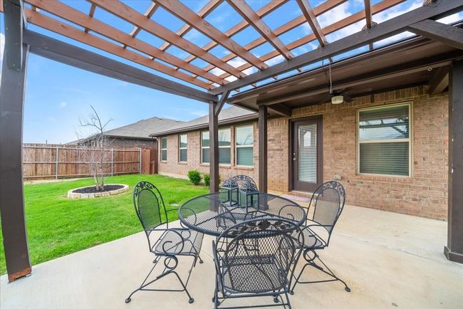 609 Autumn Ave, House other with 3 bedrooms, 2 bathrooms and null parking in Justin TX | Image 30