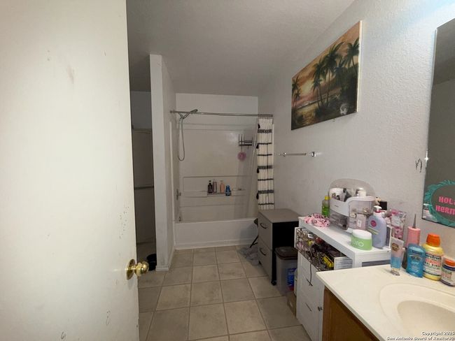 145 S Willow Way, House other with 3 bedrooms, 2 bathrooms and null parking in Cibolo TX | Image 10