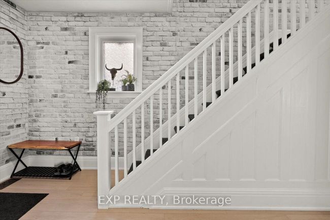 5297 Main St, House other with 4 bedrooms, 2 bathrooms and 2 parking in Clarington ON | Image 4