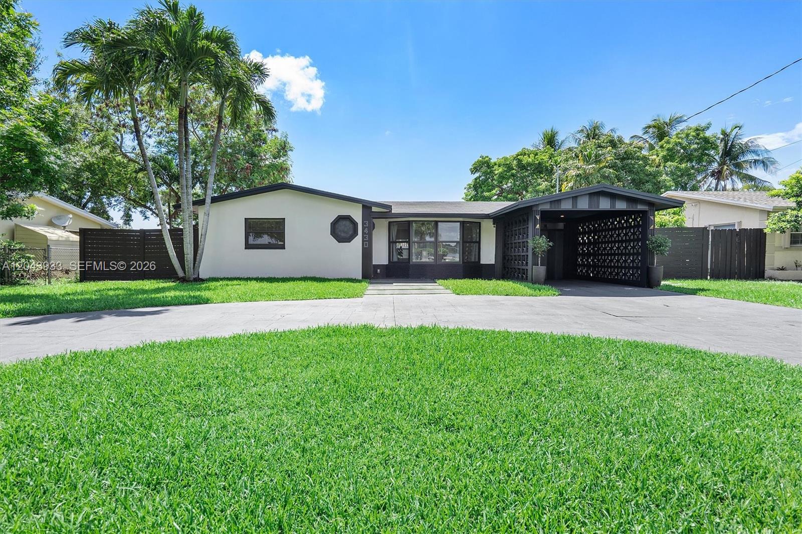 Residential Lease in Oakland Park