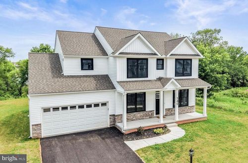 140 Eli Dr, YORK, PA, 17404-9432 | Card Image