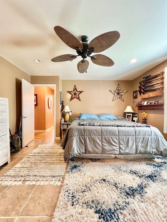 1209 Highway 73, House other with 3 bedrooms, 2 bathrooms and null parking in Winnie TX | Image 16