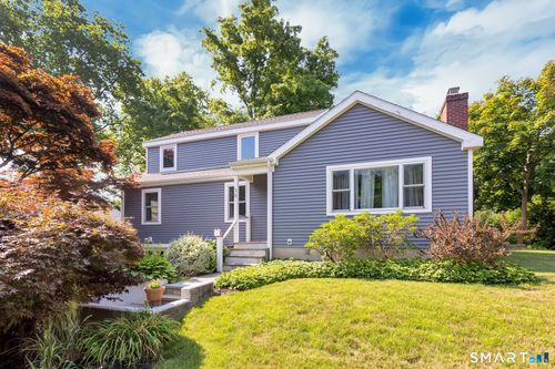 30 Dee Ln, Stamford, CT, 06902-7530 | Card Image