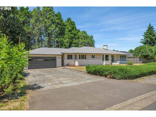 19531 Central Point Rd, Oregon City, OR, 97045-8792 | Card Image