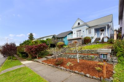 519 12th Street, House other with 4 bedrooms, 1 bathrooms and null parking in Bellingham WA | Image 2