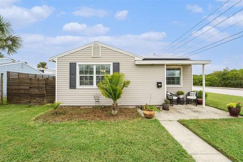 849 60th Ave Ne, St. Petersburg, FL, 33703-1611 | Card Image