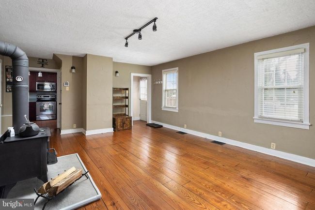 33 Hamilton St, House other with 3 bedrooms, 2 bathrooms and null parking in ALLENTOWN NJ | Image 8