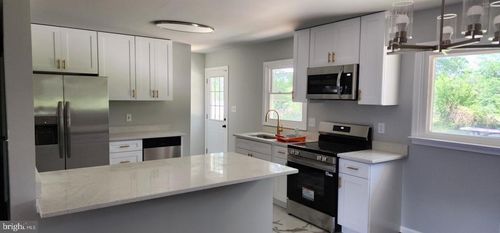 107 Saint Charles Rd, BALTIMORE, MD, 21225-3322 | Card Image