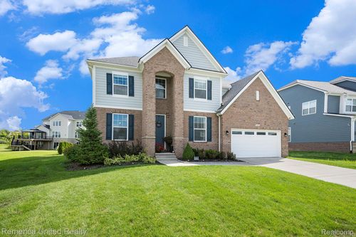 53213 Bay Laurel Ln, South Lyon, MI, 48178-8379 | Card Image