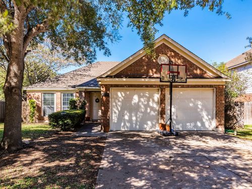 172 Winter St, Kyle, TX, 78640-5496 | Card Image