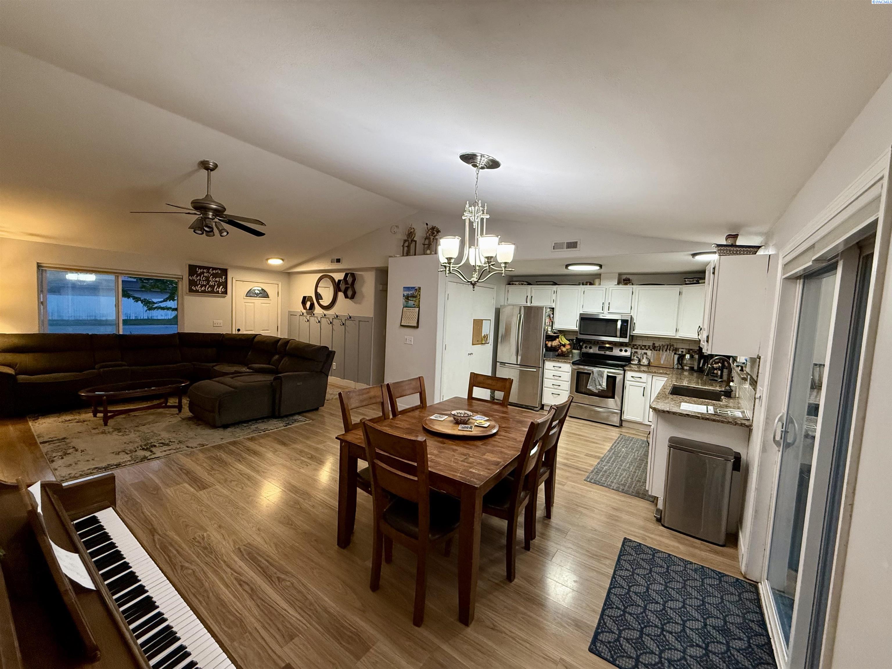 Residential in West Richland 4