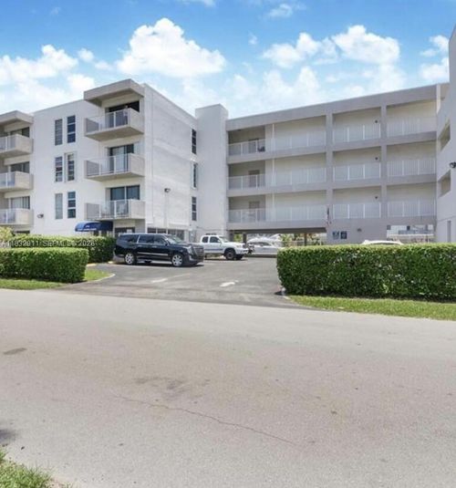 303-3716 Ne 168th St, North Miami Beach, FL, 33160-3593 | Card Image