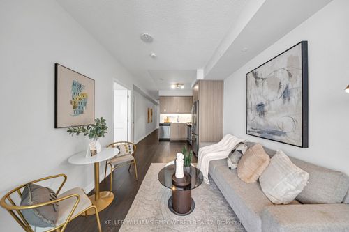 1812-7895 Jane St, Concord, ON, L4K0K2 | Card Image