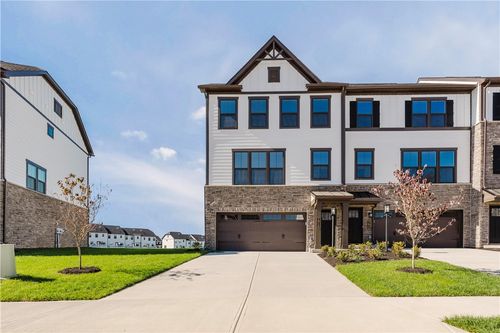 7012 Jones Ln, Mars, PA, 16046-2011 | Card Image