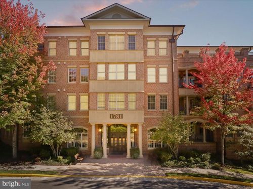 apt-303-1781 Chain Bridge Rd, MCLEAN, VA, 22102-2952 | Card Image