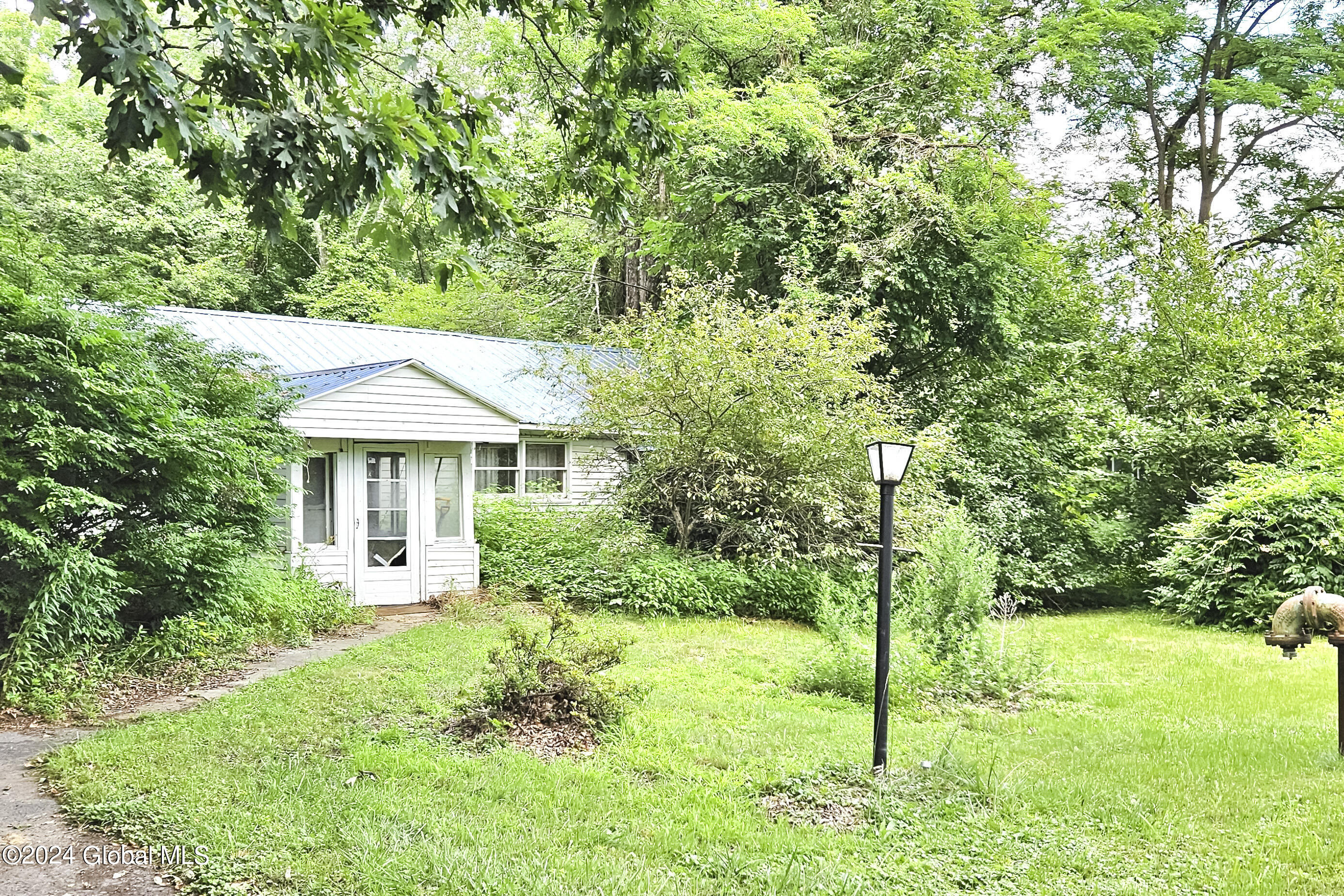 Gailor Rd, Gansevoort, NY 12831