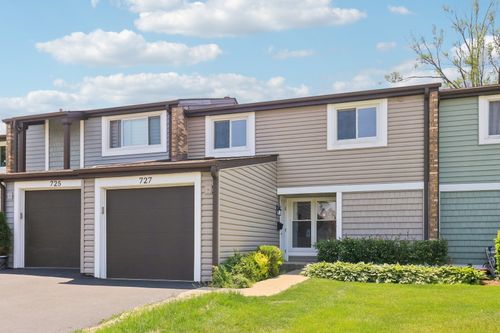 727 Lakeside Circle Dr, Wheeling, IL, 60090-5361 | Card Image