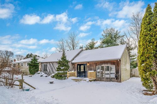 47 Georgia St, East Northport, NY, 11731-2232 | Card Image