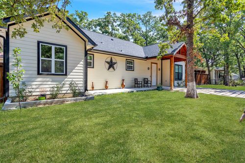 1804 Tammy St, Quinlan, TX, 75474-3736 | Card Image