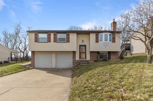 2182 Lancelot Drive, Irwin, PA, 15642 | Card Image