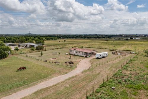 5680 County Road 1217, Cleburne, TX, 76033-8013 | Card Image