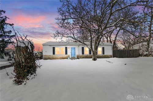 9695 Fernbrook Ct, Cincinnati, OH, 45231 | Card Image